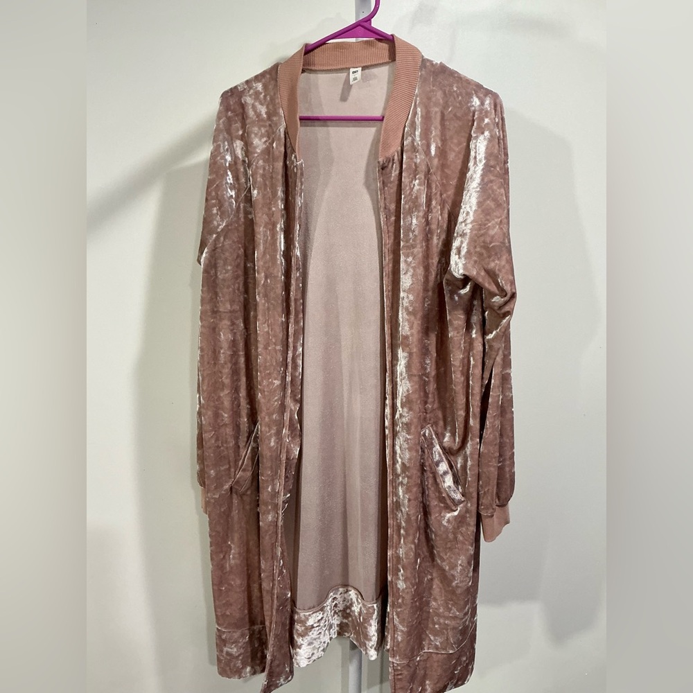BP Crushed Velvet Robe in Light Pink